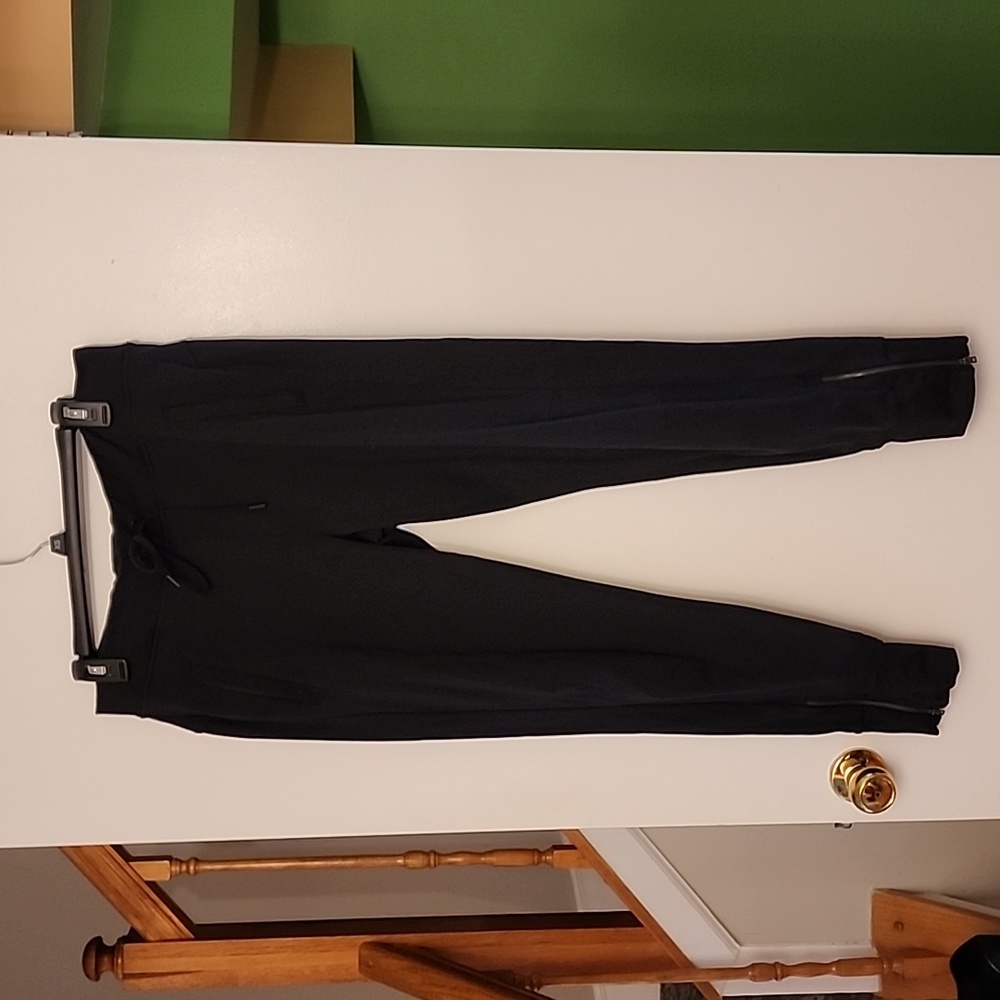 Athleta Joggers Pants
